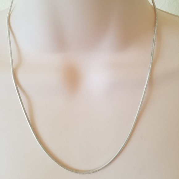 Solid 925 Sterling Silver 2mm 18" Snake Chain Spring Lock Clasp Necklace Fashion - Picture 1 of 6